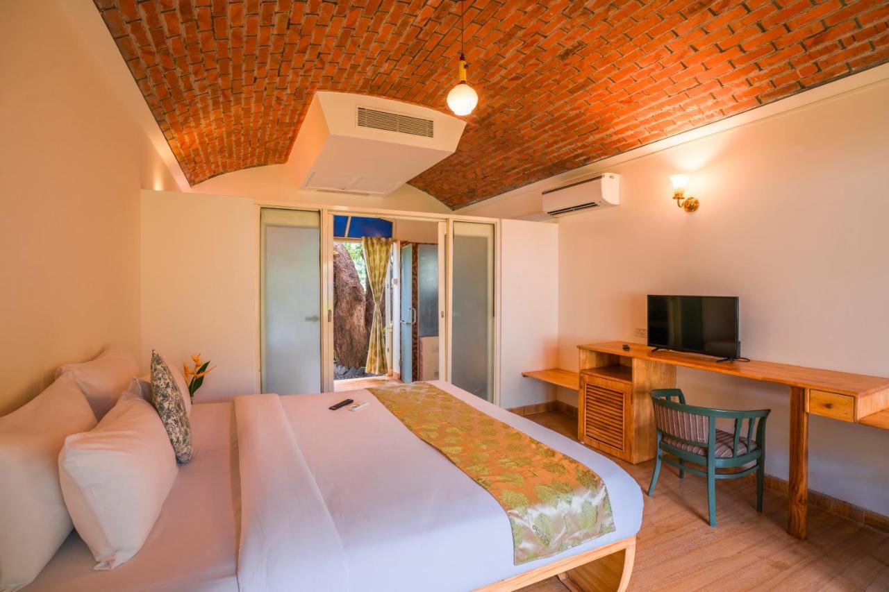 Albergue Moustache Goa Luxuria Vagator Exterior foto