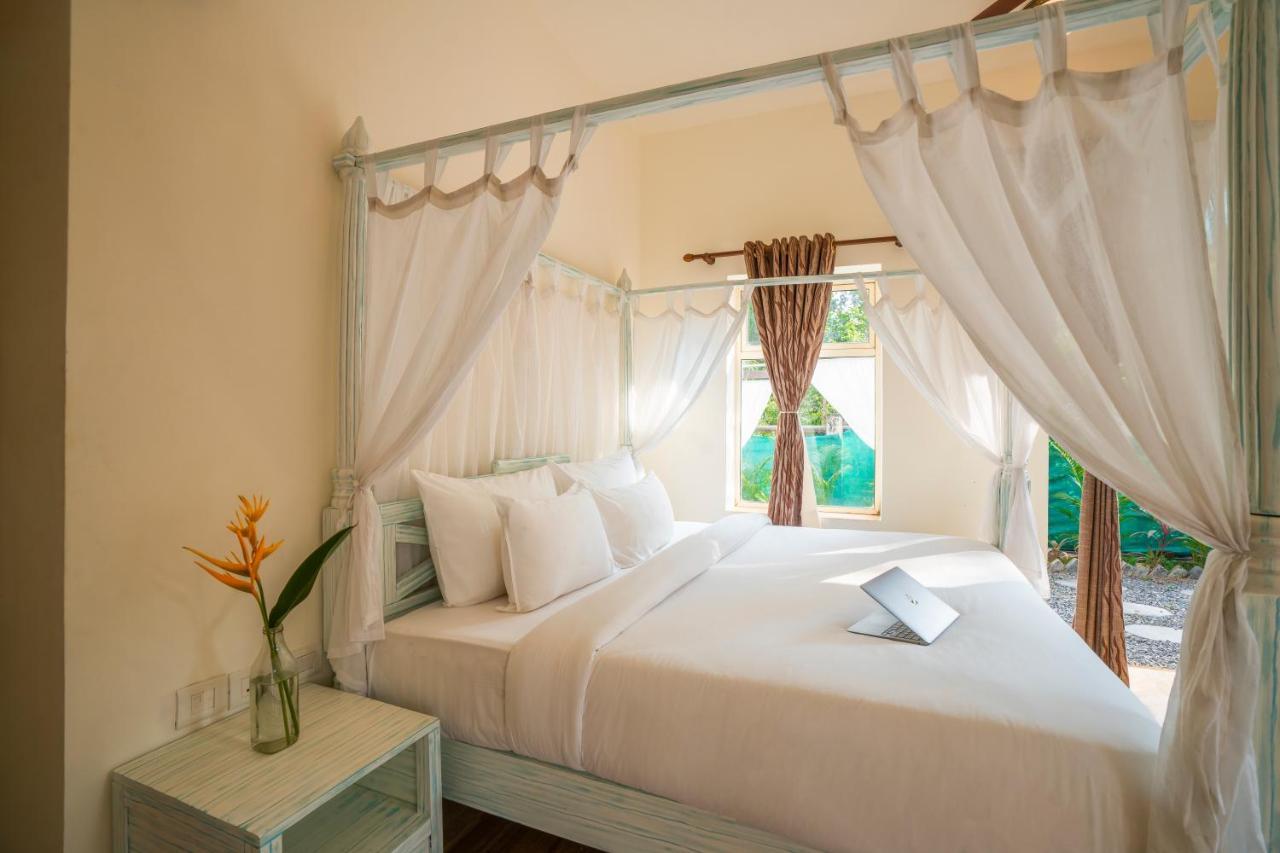 Albergue Moustache Goa Luxuria Vagator Exterior foto