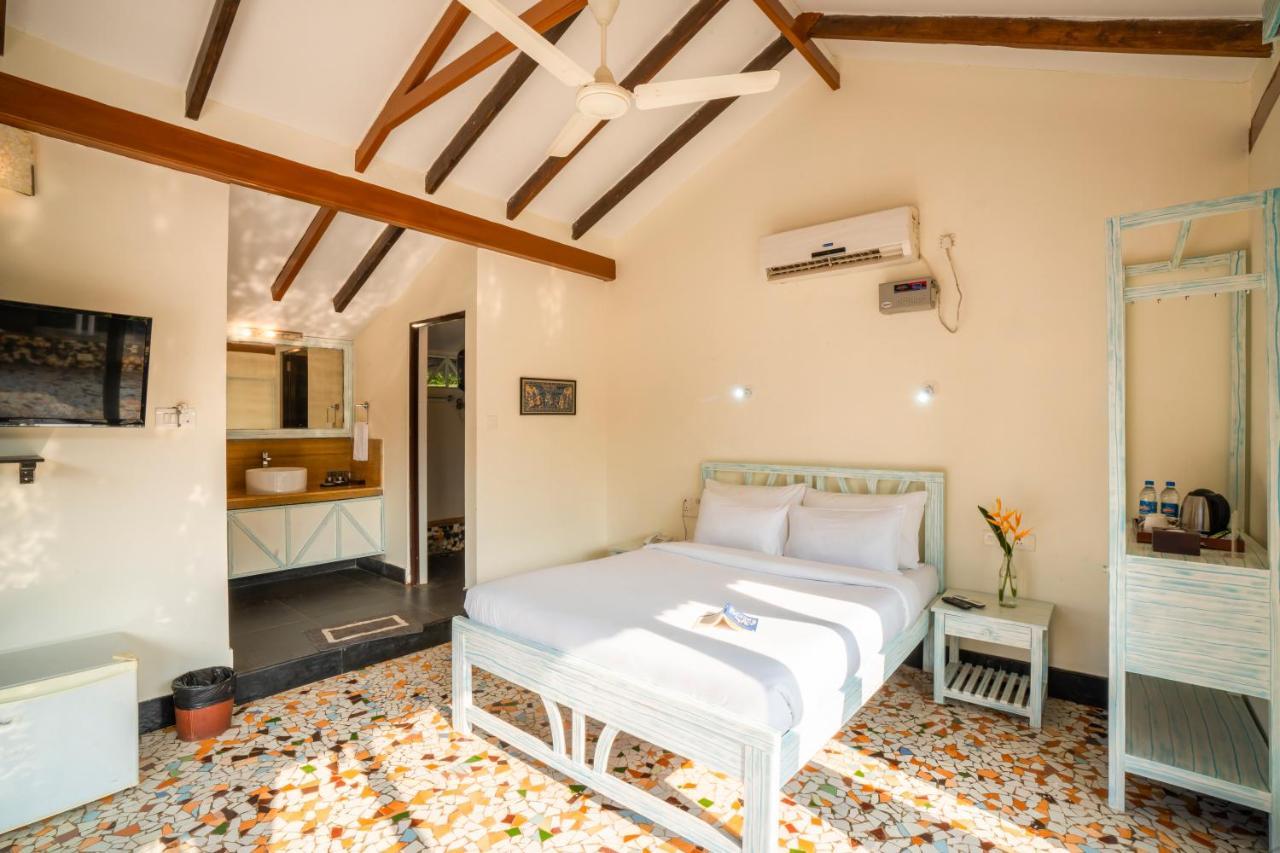 Albergue Moustache Goa Luxuria Vagator Exterior foto